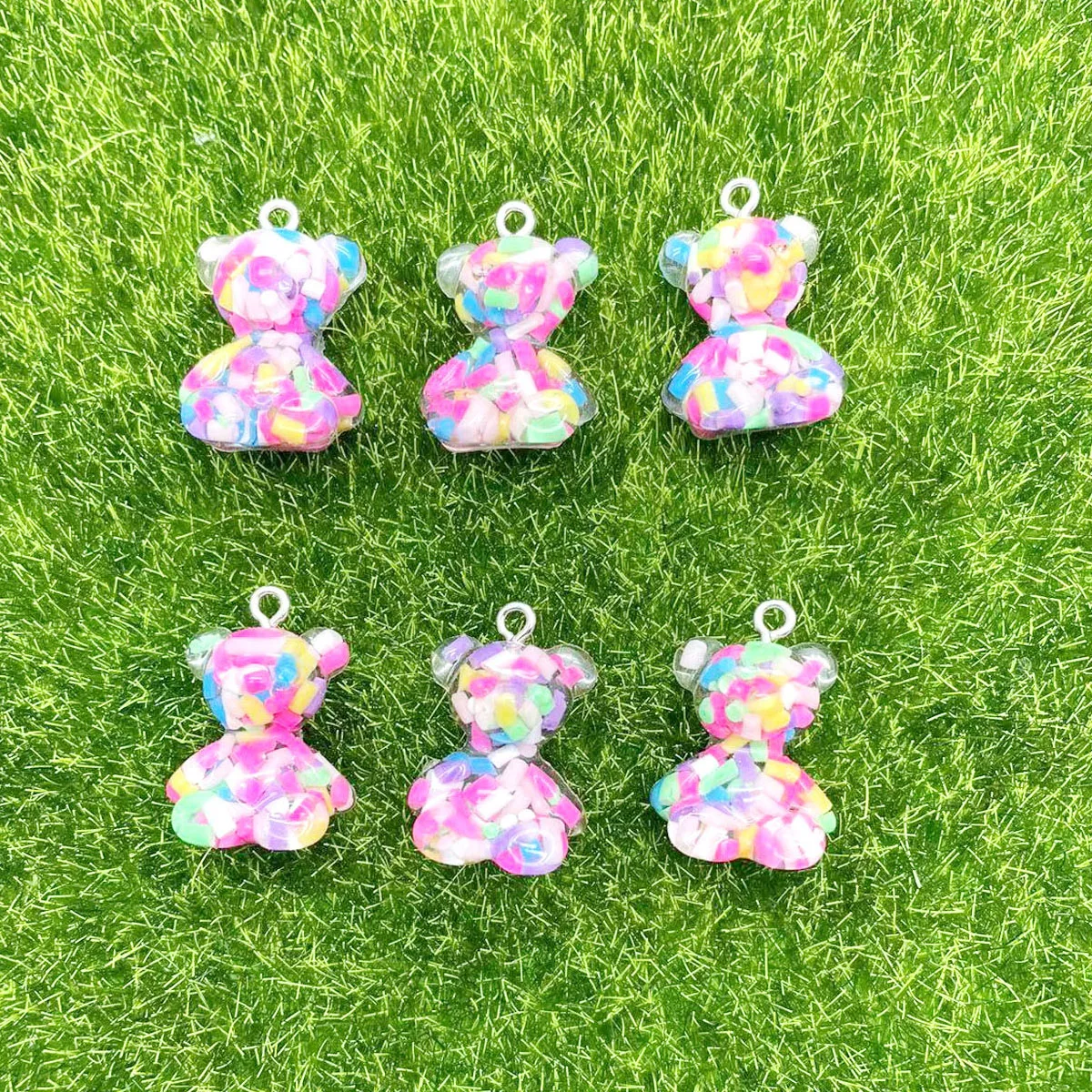 10pcs Simulated Colorful Transparent Soft Ceramsite Bears Resin Accessories Pendants Handmade Jewelry DIY Earring Necklace
10pcs Simulated Colorful Transparent Soft Ceramsite Bears Resin Accessories Pendants Handmade Jewelry DIY Earring Necklace