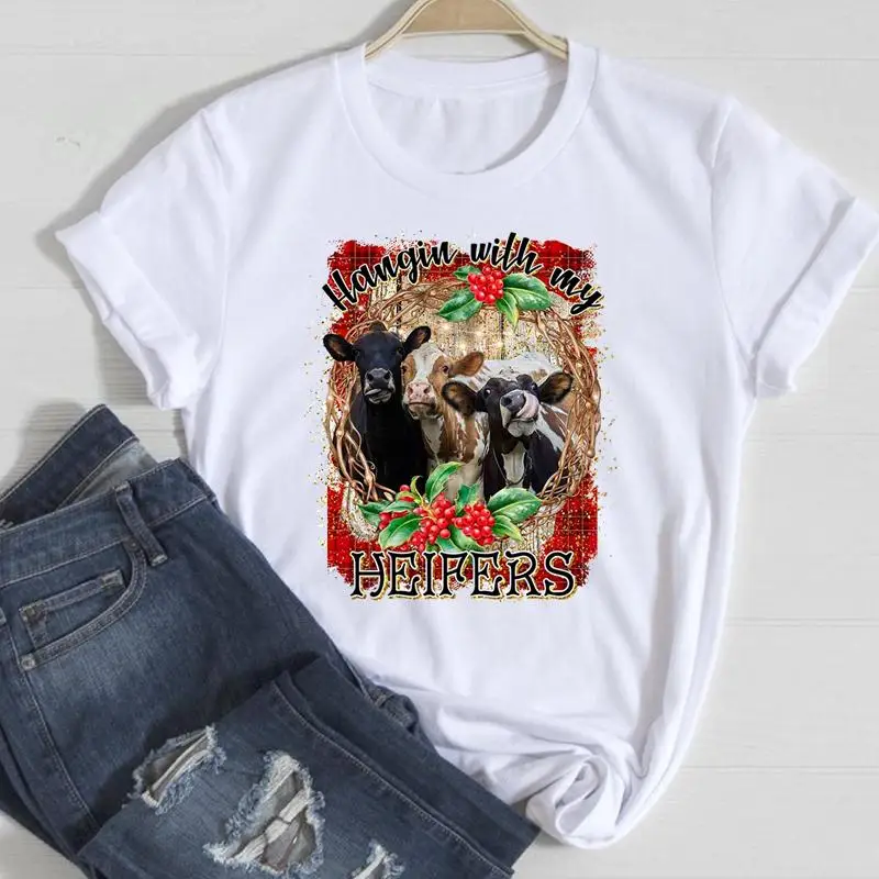 Женская футболка с рисунком, с надписью «Happy Christmas»
Женская футболка с рисунком, с надписью «Happy Christmas»