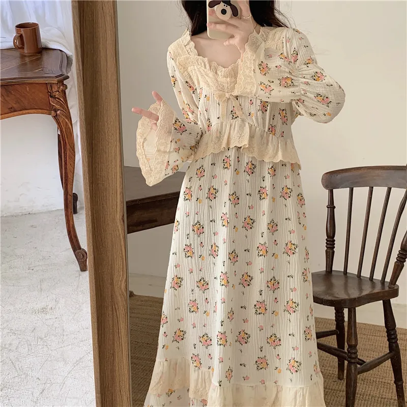 Pajamas for Women Night Gown Ruffle Floral Long-sleeved Round Neck Nightdress Vintage Women's Nightgowns Vestidos Sleepwear
Pajamas for Women Night Gown Ruffle Floral Long-sleeved Round Neck Nightdress Vintage Women's Nightgowns Vestidos Sleepwear