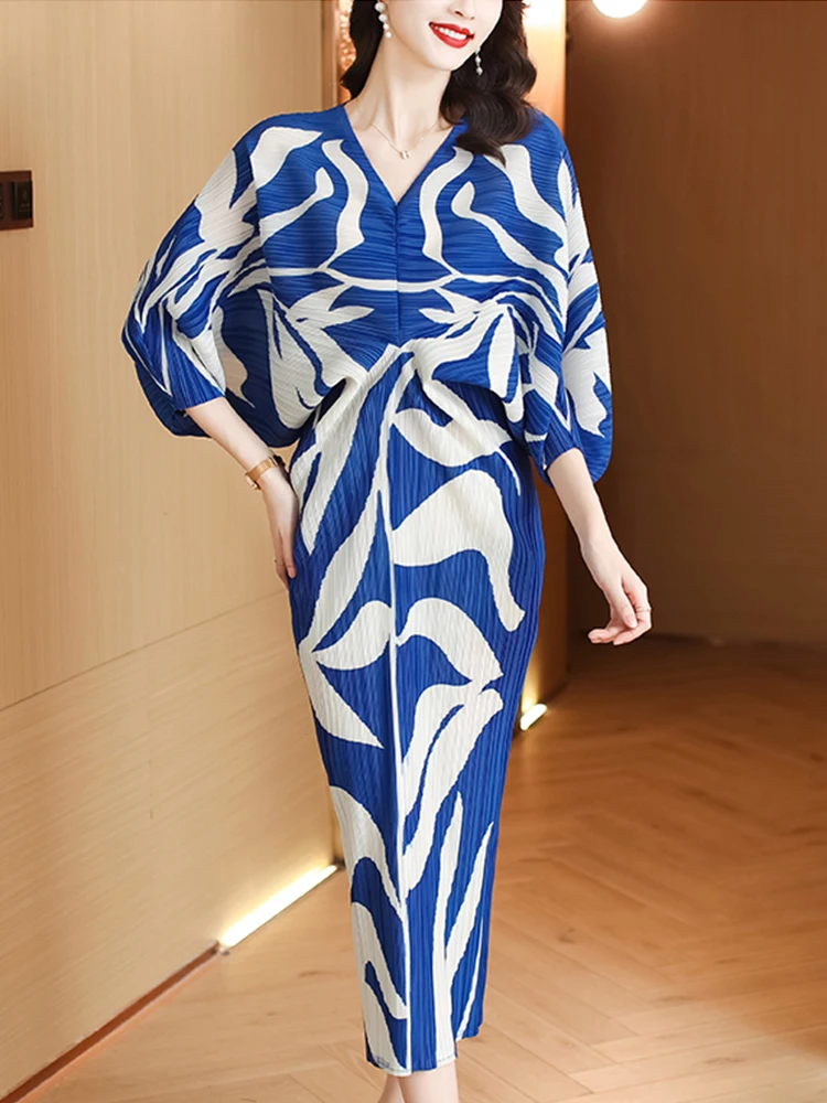 2022 Autumn Fold Pleated Long Dress For Women Batwing Sleeve V-Neck Colorblock Blue Pink Printed Holiday Beach Loose Vestidos
2022 Autumn Fold Pleated Long Dress For Women Batwing Sleeve V-Neck Colorblock Blue Pink Printed Holiday Beach Loose Vestidos