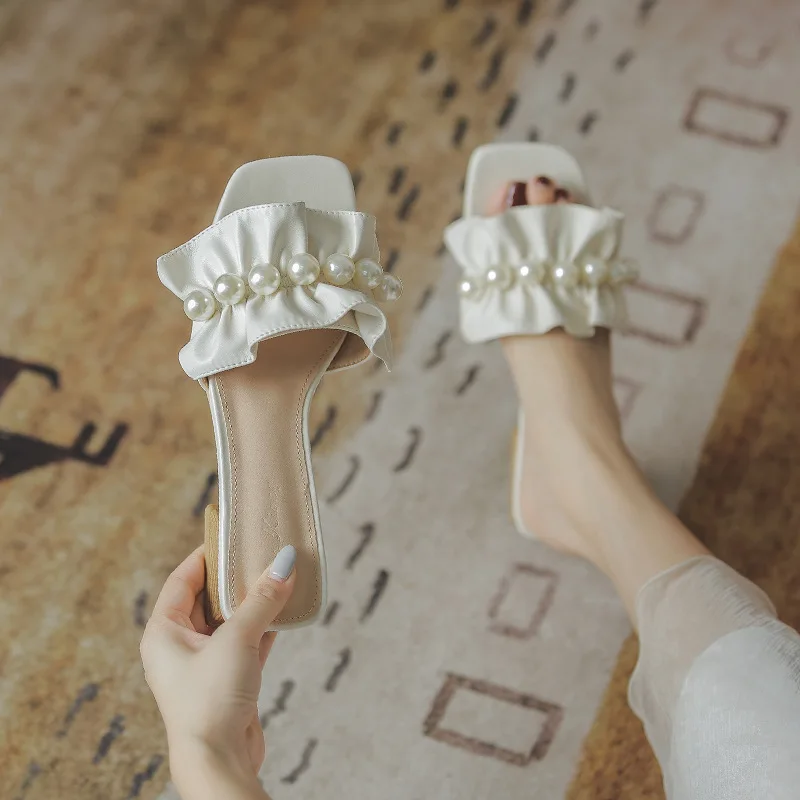 Women's Pearl Sandals and Slippers for Summer Wear 2022 New High-end Xiaoxiangfeng Holiday Seaside Half-trail Women
Women's Pearl Sandals and Slippers for Summer Wear 2022 New High-end Xiaoxiangfeng Holiday Seaside Half-trail Women