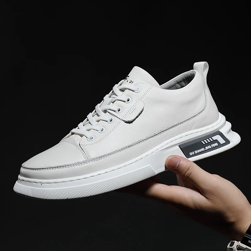 Luxury brand genuine Men's 2023 Autumn thin breathable small white inside high soft bottom casual leather shoes men's
Luxury brand genuine Men's 2023 Autumn thin breathable small white inside high soft bottom casual leather shoes men's