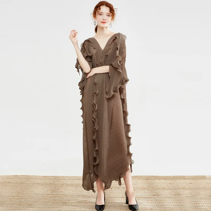 Runway Designers Vintage Flare Sleeve Maxi Dresses for Women 2022 Elegant V-neck Ruffles Irregular Long Dress Summer Vestido
Runway Designers Vintage Flare Sleeve Maxi Dresses for Women 2022 Elegant V-neck Ruffles Irregular Long Dress Summer Vestido