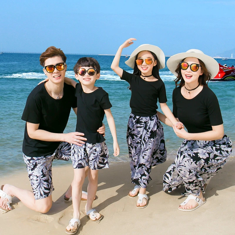 

Summer Family Set Casual Mother/Father/Kid T-shirt+Shorts Holiday Beach /Seaside Matching Clothing Couple Matching Clothes