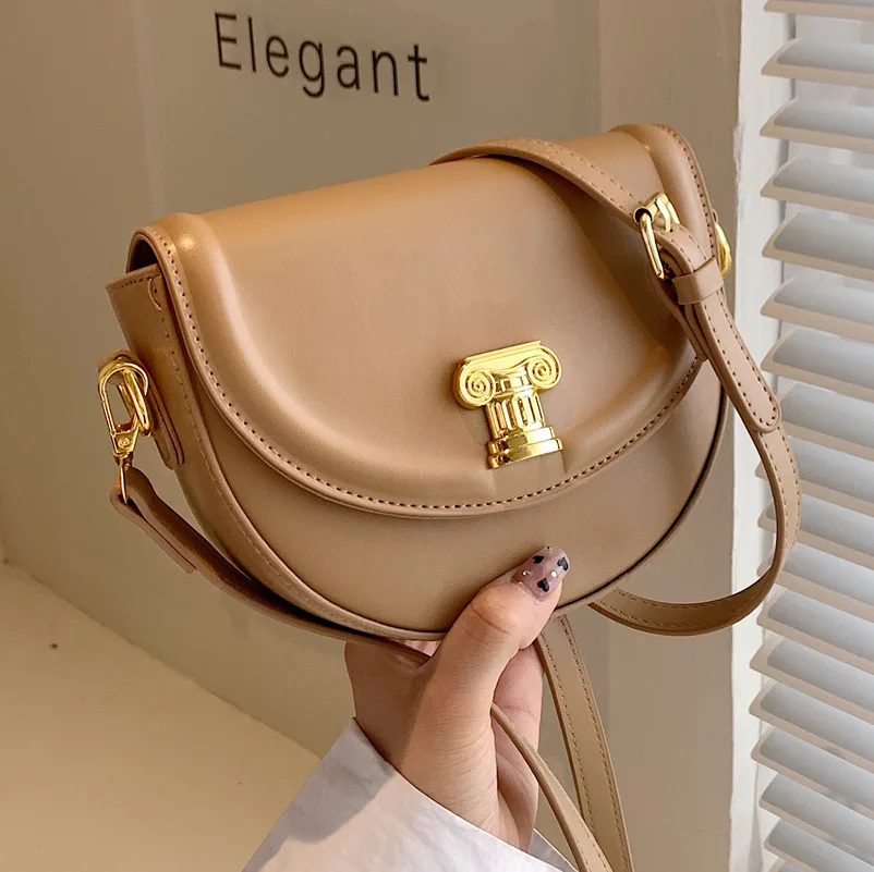 CGCBAG Fashion Designer Saddle Shoulder Bag For Women 2022 High Quality PU Leather Crossbody Bags Simple Female Luxury Handbags
CGCBAG Fashion Designer Saddle Shoulder Bag For Women 2022 High Quality PU Leather Crossbody Bags Simple Female Luxury Handbags
