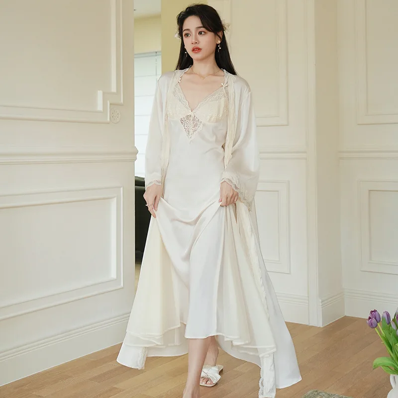 2022 French Ice-silk Pajamas Autumn Women Sexy Charm Two-piece Nightgown Thin Home Suit Long Sleeves Silk Robes Loose Robe Sets
2022 French Ice-silk Pajamas Autumn Women Sexy Charm Two-piece Nightgown Thin Home Suit Long Sleeves Silk Robes Loose Robe Sets