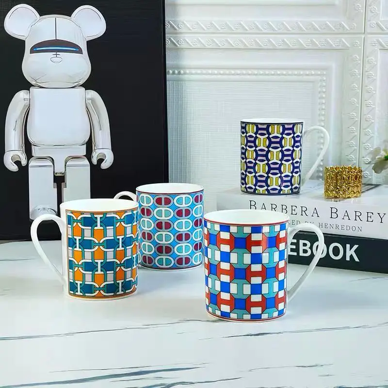 Porcelain Coffee Cups and Saucers Bone China Mugs Coffee Cups Afternoon Teacup Set Drinkware Wedding Birthday Gift 2022
Porcelain Coffee Cups and Saucers Bone China Mugs Coffee Cups Afternoon Teacup Set Drinkware Wedding Birthday Gift 2022