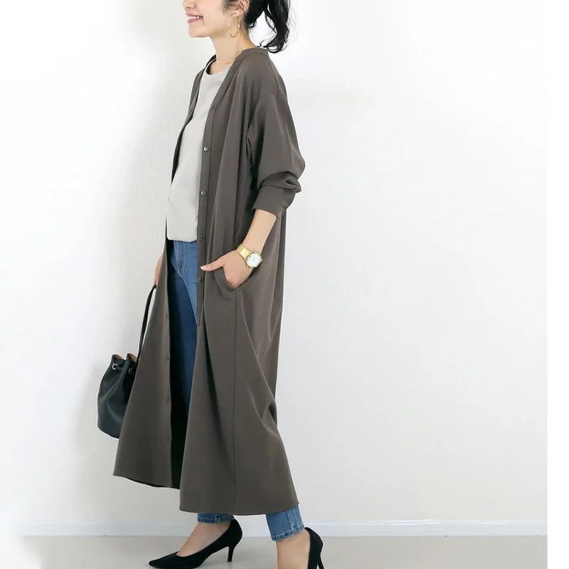 2023 Fashion Japanese Autumn/Winter Shirt Bottom Dress Women's Loose Relaxed V-neck Long Dress Can Be Outworn Long Sleeved
2023 Fashion Japanese Autumn/Winter Shirt Bottom Dress Women's Loose Relaxed V-neck Long Dress Can Be Outworn Long Sleeved