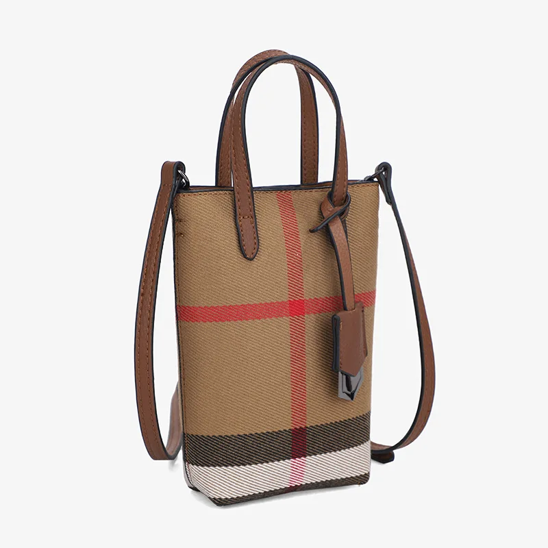 Mobile phone women's bag texture vertical small square bag portable shoulder bag messenger bag fashion versatile mini bag
Mobile phone women's bag texture vertical small square bag portable shoulder bag messenger bag fashion versatile mini bag