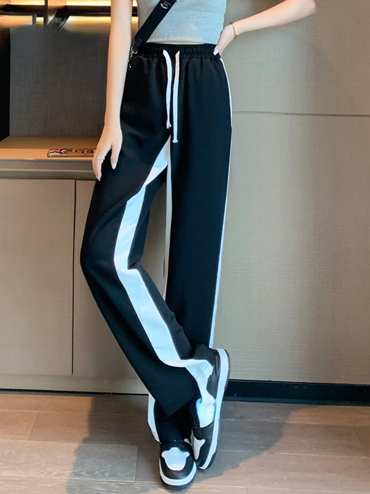 Корейские женские белые полосатые брюки с широкими штанинами, черные женские брюки, повседневные летние спортивные брюки с высокой талией ...
Корейские женские белые полосатые брюки с широкими штанинами, черные женские брюки, повседневные летние спортивные брюки с высокой талией ...