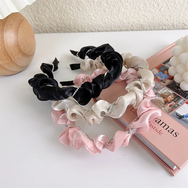 Elegant Lady Satin Rhinestone Fold Headbands for Women Sweet Gilrs Hair Hoop Fashion Hair Accessories Hairband
Elegant Lady Satin Rhinestone Fold Headbands for Women Sweet Gilrs Hair Hoop Fashion Hair Accessories Hairband