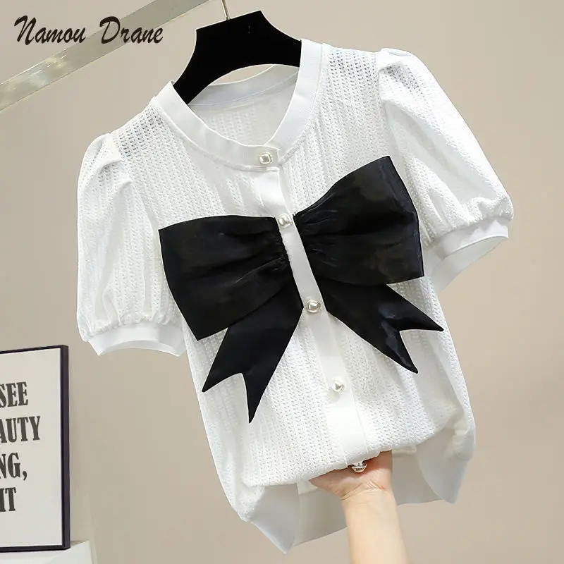 Модные цветные женские топы Namou Drane с 3D бантом, шикарная блузка с пышными рукавами и круглым вырезом, рубашка, Новинка лета 2022, женские блузы
Модные цветные женские топы Namou Drane с 3D бантом, шикарная блузка с пышными рукавами и круглым вырезом, рубашка, Новинка лета 2022, женские блузы