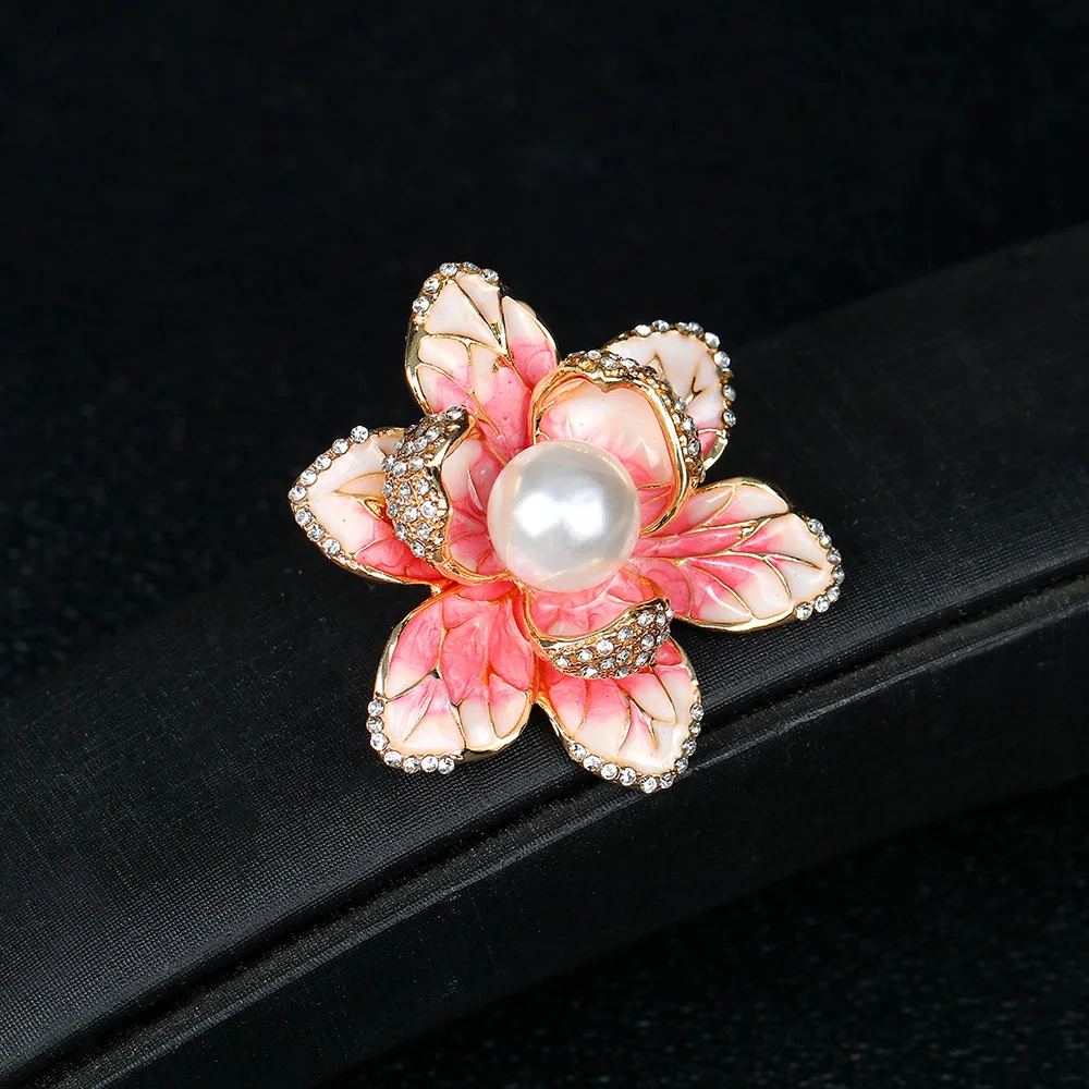 Vintage Elegant Pearl Rhinestone Flower Brooches For Women Fine Plant Brooch Enamel Lapel Pin Cardigan Dress Shirt Accessories
Vintage Elegant Pearl Rhinestone Flower Brooches For Women Fine Plant Brooch Enamel Lapel Pin Cardigan Dress Shirt Accessories
