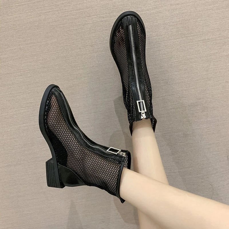2023 New Women's Boots Fashion Breathable Mesh Zipper Ankle Boots Women's Party Shoes Large Shoes Goth Women Boots
2023 New Women's Boots Fashion Breathable Mesh Zipper Ankle Boots Women's Party Shoes Large Shoes Goth Women Boots