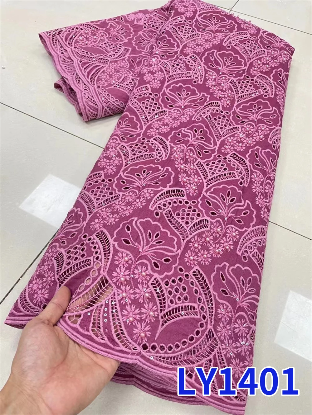 Fashion Embroidery French Tulle Lace Fabrics With Sequins 2022 Hihg Quality African Lace Fabric Nigerian Bridal Wedding LY1401
Fashion Embroidery French Tulle Lace Fabrics With Sequins 2022 Hihg Quality African Lace Fabric Nigerian Bridal Wedding LY1401