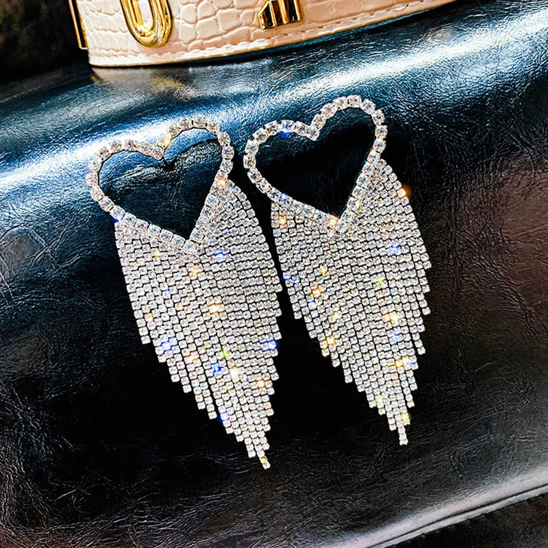 Geometric Hollow Heart Crystal Earrings for Women Bijoux Long Tassel Full Rhinestone Dangle Earrings Statement Party Jewelry
Geometric Hollow Heart Crystal Earrings for Women Bijoux Long Tassel Full Rhinestone Dangle Earrings Statement Party Jewelry