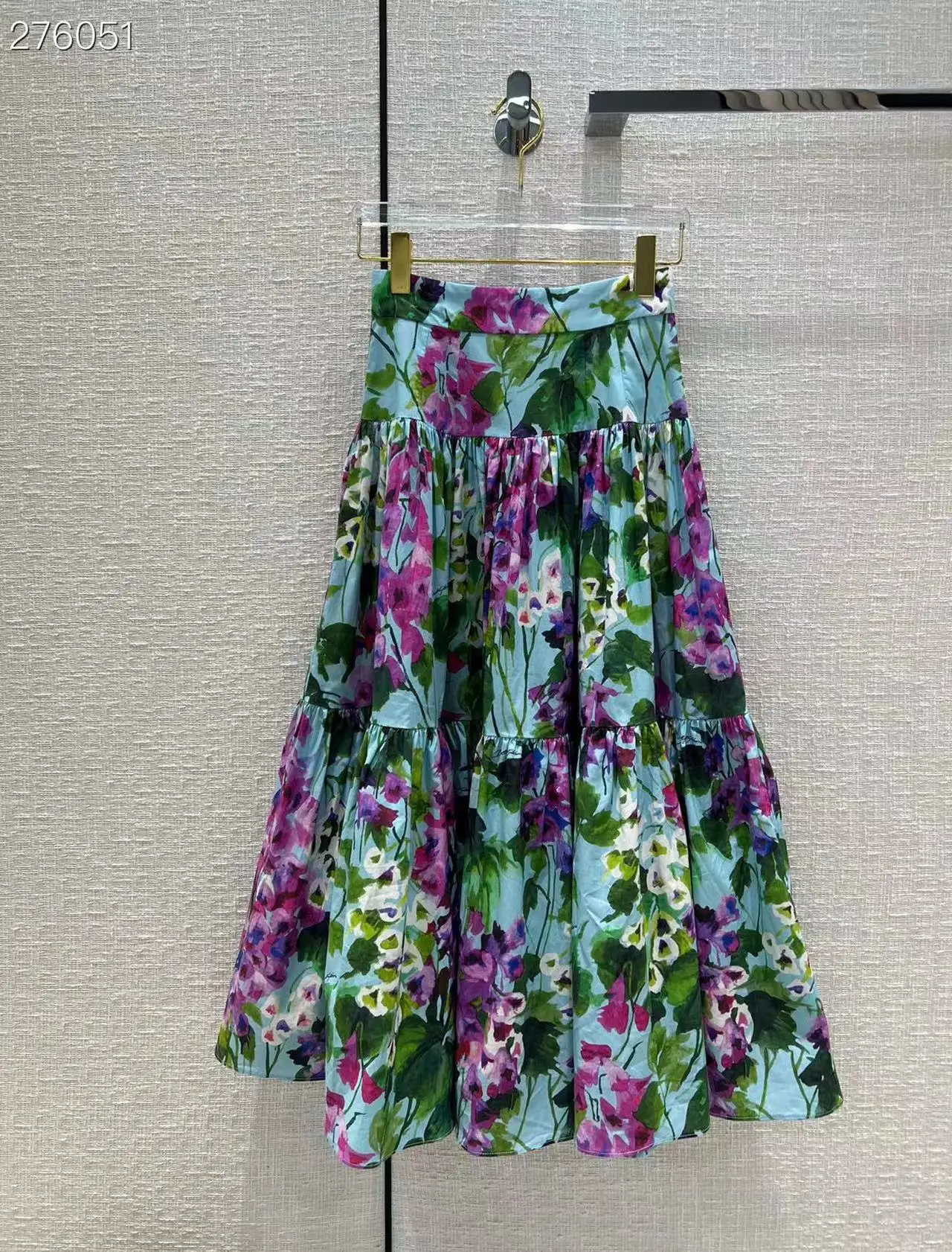 Runway Fashion Women Long Skirt 2022 Summer Flowers Print Ruffles Ladies Casual Hot Sale Vacantion Skirt
Runway Fashion Women Long Skirt 2022 Summer Flowers Print Ruffles Ladies Casual Hot Sale Vacantion Skirt