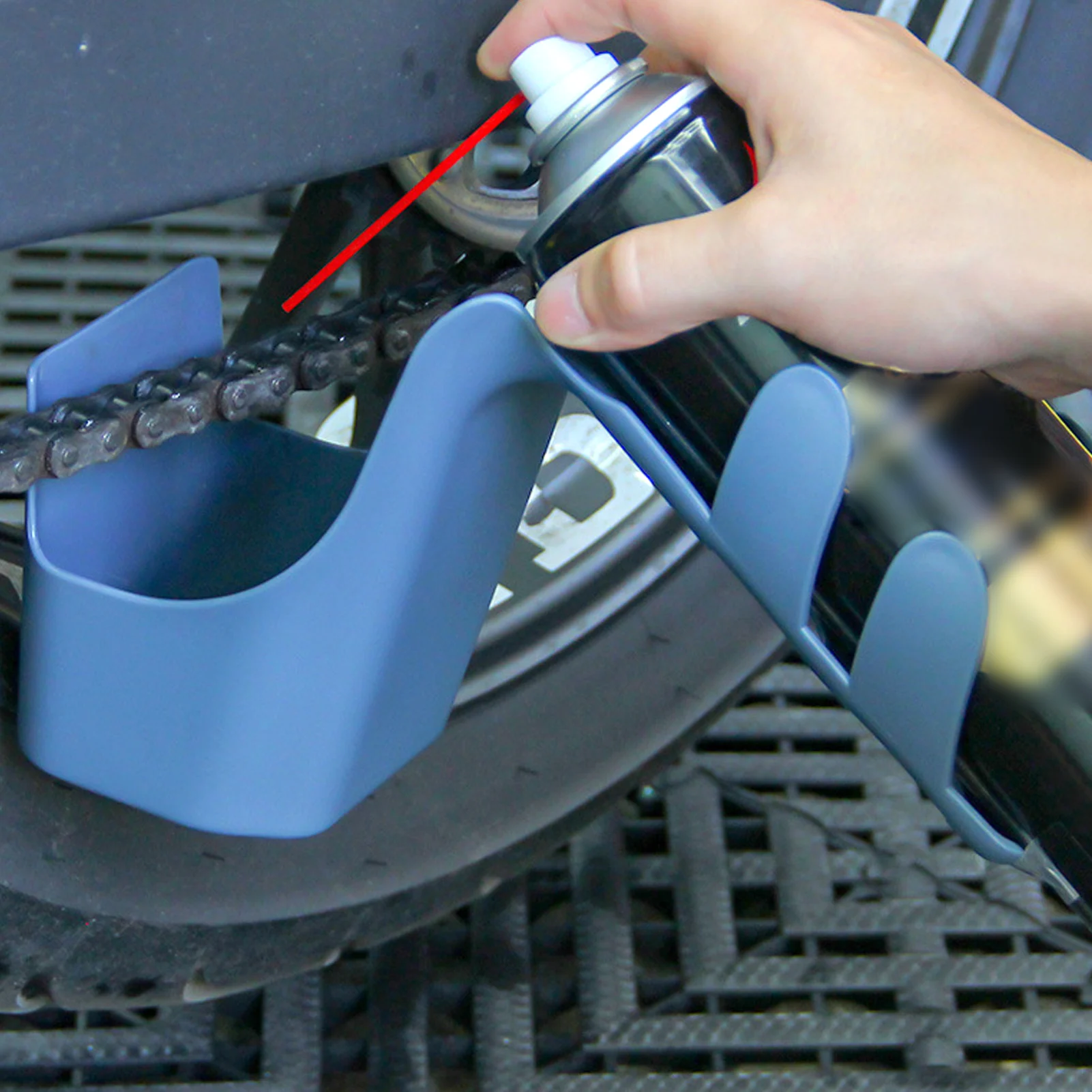 Motorcycle Bike Chain Oil Storage Tool Box Chain Cleaning Agent Chain Oil Anti-spray Tool Chain Cleaning Oil Splash-Proof Tool
Motorcycle Bike Chain Oil Storage Tool Box Chain Cleaning Agent Chain Oil Anti-spray Tool Chain Cleaning Oil Splash-Proof Tool