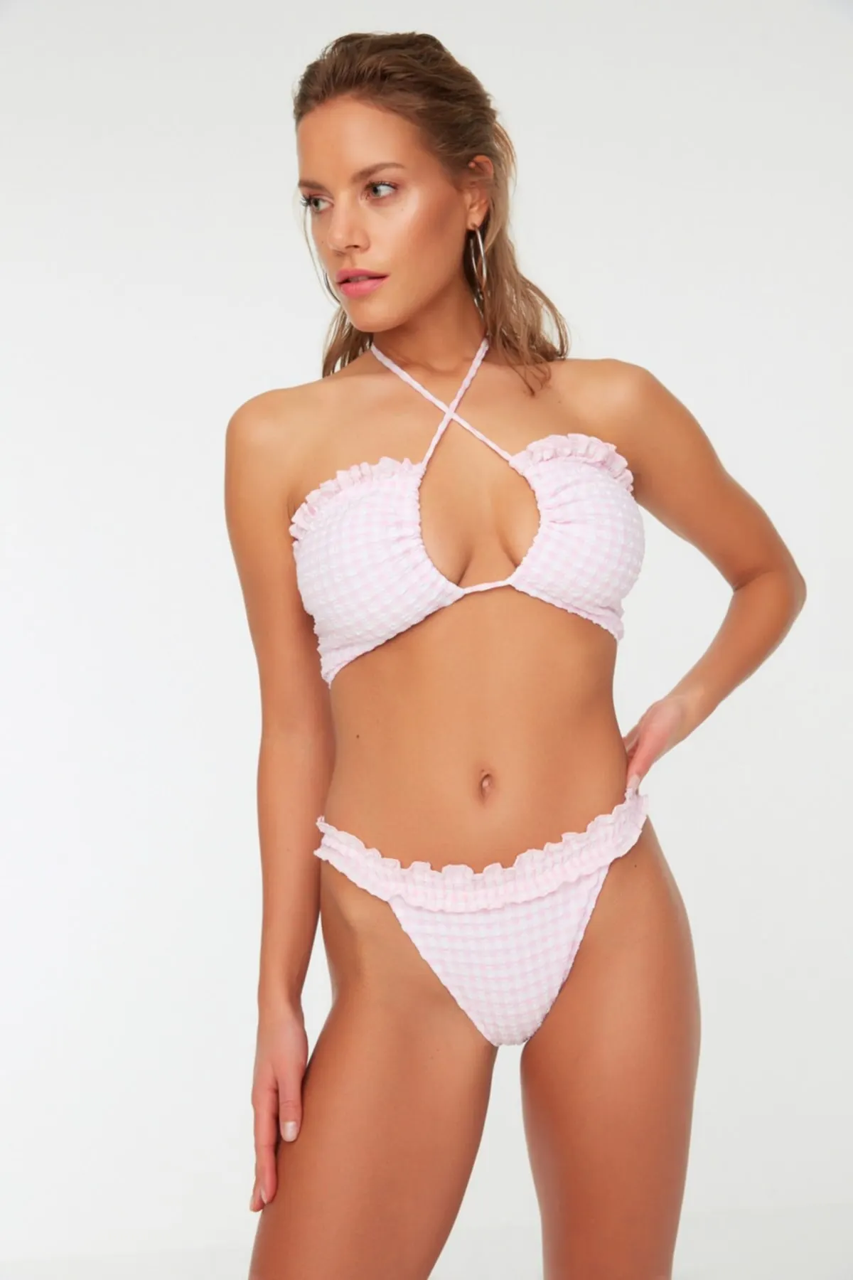Women's Bikini Pink Gingham Textured Bikini Bottoms Swimwear Lady Swimsuit Sexy Bikini 2022 New Push Up Bikini Set Suit Suit
Women's Bikini Pink Gingham Textured Bikini Bottoms Swimwear Lady Swimsuit Sexy Bikini 2022 New Push Up Bikini Set Suit Suit