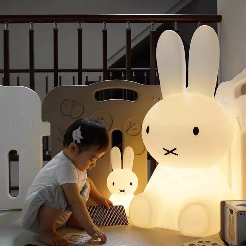 28/50cm Cartoon Cute Rabbit Midnight Light Childre Toy Figure Headboard Bedroom LED Floor Lamp Living Room Warm Atmosphere Light
28/50cm Cartoon Cute Rabbit Midnight Light Childre Toy Figure Headboard Bedroom LED Floor Lamp Living Room Warm Atmosphere Light