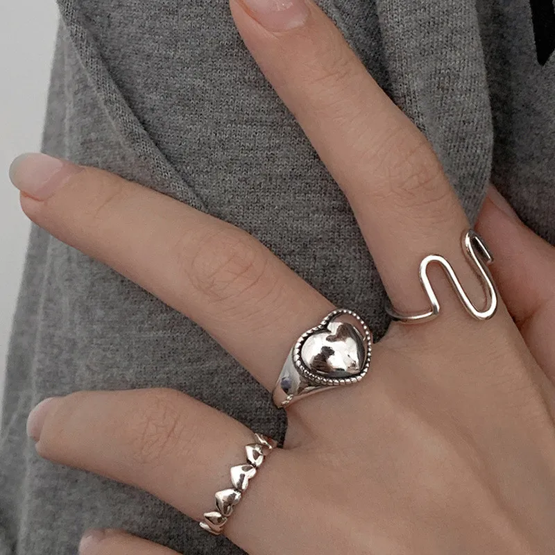 KOTiK Korean Fashion Retro Love Heart Ring for Women Punk Vintage Silver Color Wedding Jewelry Accessories Gift
KOTiK Korean Fashion Retro Love Heart Ring for Women Punk Vintage Silver Color Wedding Jewelry Accessories Gift