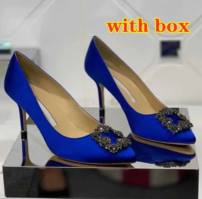 2022 Designer Luxury Women's Shoes Red High Heels Sexy Pointed Toes 10cm Wedding Dress Shoes Square Buckle Rhinestone 35-42 +Box
2022 Designer Luxury Women's Shoes Red High Heels Sexy Pointed Toes 10cm Wedding Dress Shoes Square Buckle Rhinestone 35-42 +Box