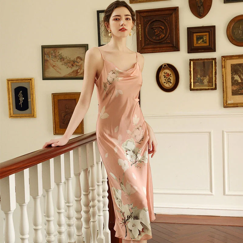 Pajamas New Style Cheongsam Evening Dress Can Be Worn Outside Pajamas Extended Nightdress Ice Silk Chiffon Luxurious Spring and
Pajamas New Style Cheongsam Evening Dress Can Be Worn Outside Pajamas Extended Nightdress Ice Silk Chiffon Luxurious Spring and