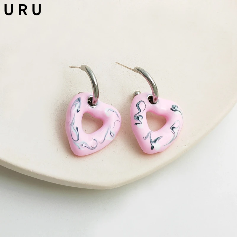 925 Silver Needle Fashion Jewelry Heart Earrings 2022 New Trend Sweet Pink Enamel Drop Earrings For Women Party Gifts
925 Silver Needle Fashion Jewelry Heart Earrings 2022 New Trend Sweet Pink Enamel Drop Earrings For Women Party Gifts