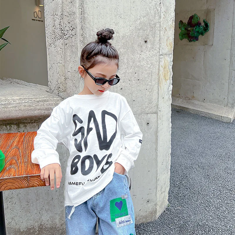 2022 spring children's clothing new children's foreign-style solid color long-sleeved T-shirt letter printing bottoming shirt
2022 spring children's clothing new children's foreign-style solid color long-sleeved T-shirt letter printing bottoming shirt