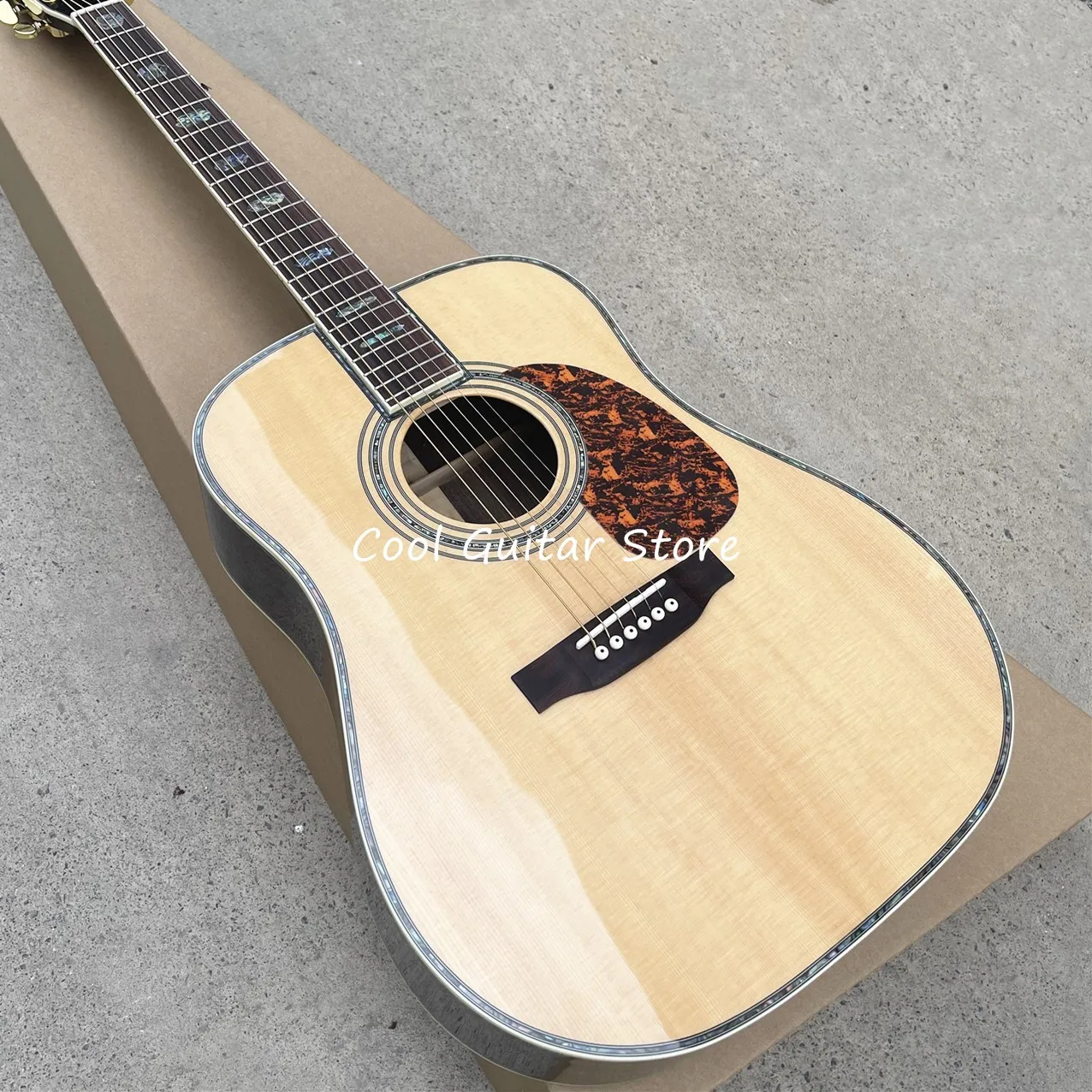 

2023 New D Model Solid Wood Acoustic Guitar,Custom Headstock Logo,Abalone Binding and Inlay,6 Strings,Free Shipping