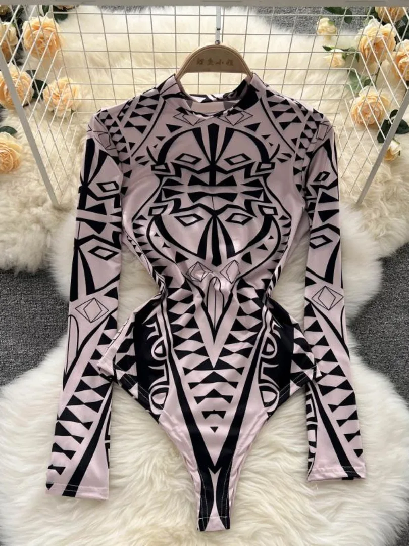 2022 New Spring Autumn Rompers Women Bodysuit Vintage Geometric Print Stand Collar Long Sleeve Slim Bodycon Club Party Body Tops
2022 New Spring Autumn Rompers Women Bodysuit Vintage Geometric Print Stand Collar Long Sleeve Slim Bodycon Club Party Body Tops