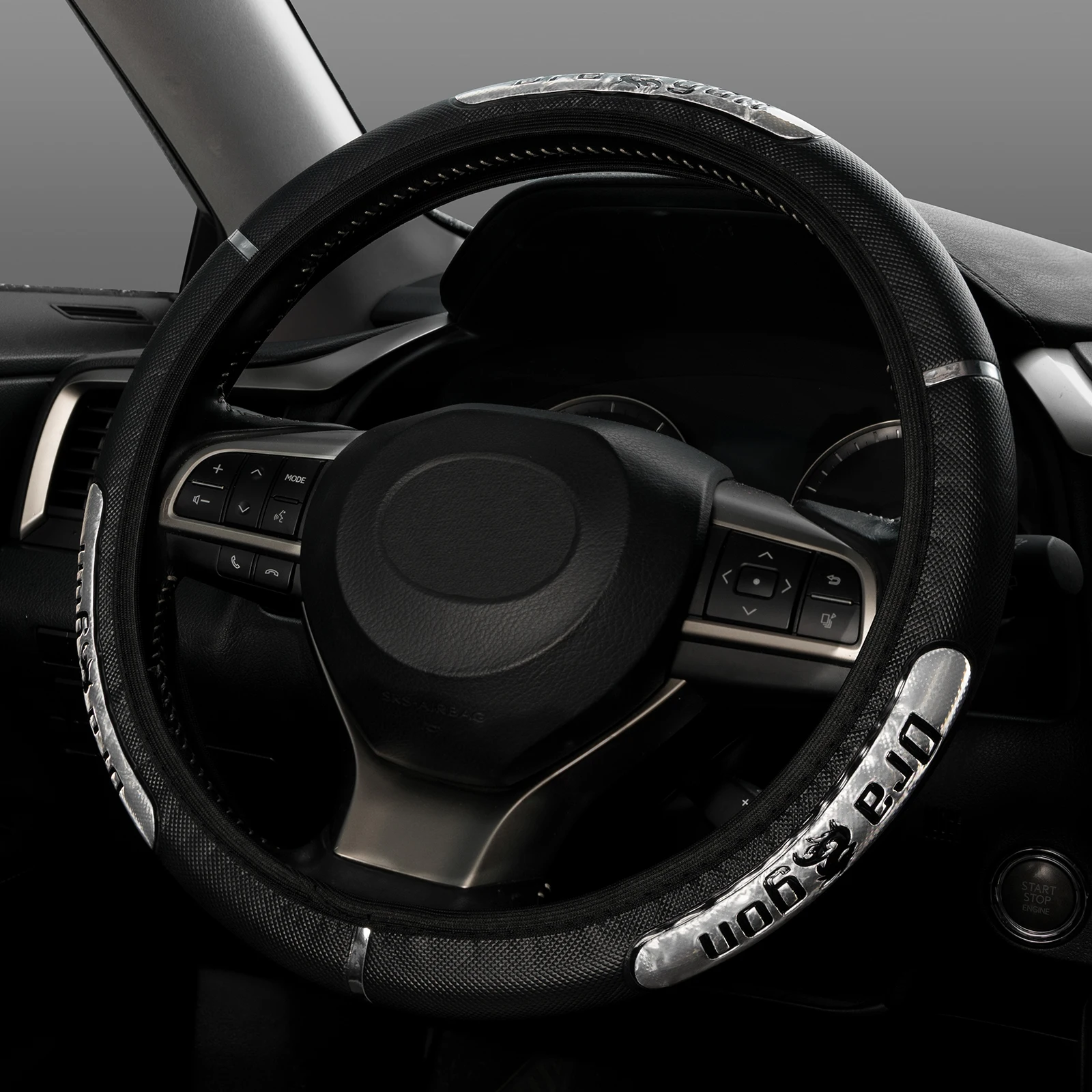 Car Steering Wheel Cover Reflective Faux Leather Elastic Suitable For Diameter 37-38cm Auto Interior Accessories Protector
Car Steering Wheel Cover Reflective Faux Leather Elastic Suitable For Diameter 37-38cm Auto Interior Accessories Protector