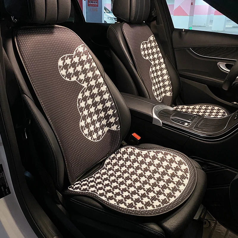 New Cartoon Cute Four Seasons Universal Ice Silk Breathable Summer Car Interior Ornaments Car Seat Cushion Cover Cute
New Cartoon Cute Four Seasons Universal Ice Silk Breathable Summer Car Interior Ornaments Car Seat Cushion Cover Cute
