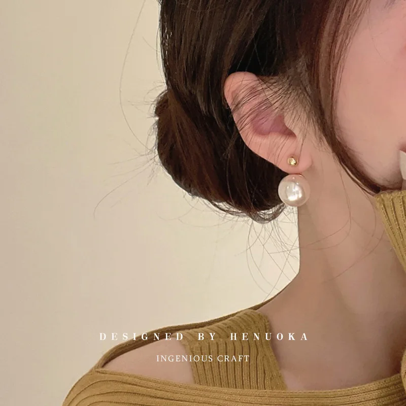 925 Silver Needle Retro Large Pearl Earrings for Women Temperament Lady French Earrings Wedding Party Girl's Unusual Earrings
925 Silver Needle Retro Large Pearl Earrings for Women Temperament Lady French Earrings Wedding Party Girl's Unusual Earrings