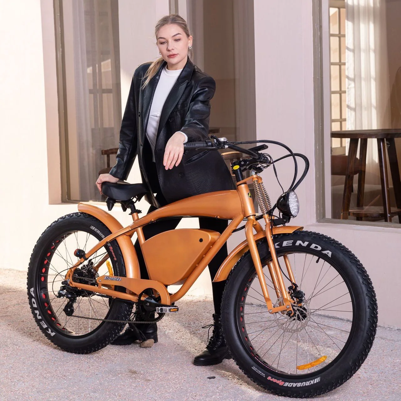 Electric Bike Retro Mountain Off-road Electric Bicycle 48V2000W High Power Motor 26 Inch Tire Beach Snow Electric Bicycle
Electric Bike Retro Mountain Off-road Electric Bicycle 48V2000W High Power Motor 26 Inch Tire Beach Snow Electric Bicycle