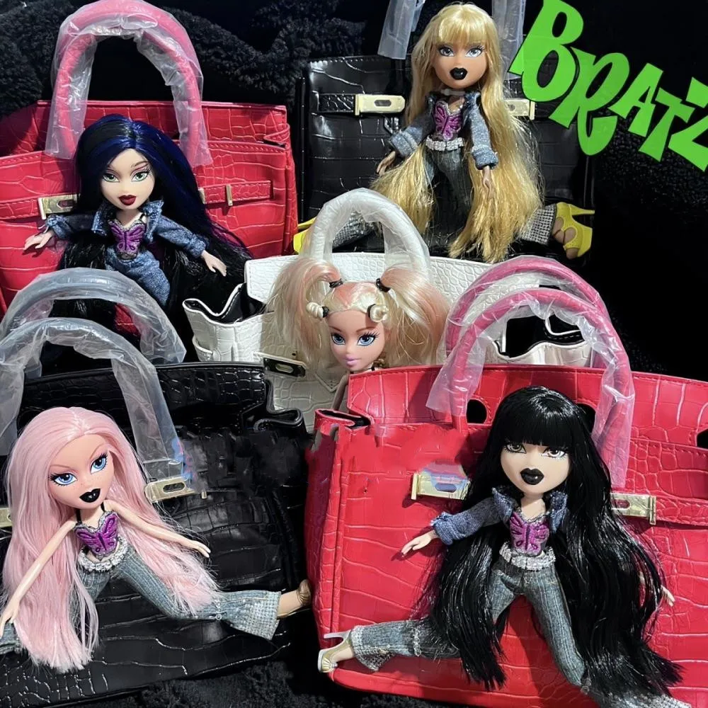 Сумочка Kawaii Fun brразы, модная изящная женская сумка большой вместимости для путешествий, фотографий, модельки игрушек, украшения, аксессуары, праздничный подарок
Сумочка Kawaii Fun brразы, модная изящная женская сумка большой вместимости для путешествий, фотографий, модельки игрушек, украшения, аксессуары, праздничный подарок