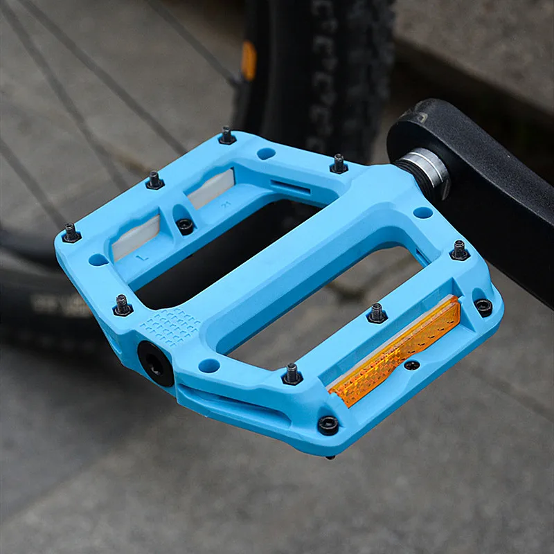 General Nylon Fiber Mountain Bike Pedal Reflective 3 Bearing Perrin Bigfoot Flat Foot Non-slip Road Bike Mtb Bicycle Pedal
General Nylon Fiber Mountain Bike Pedal Reflective 3 Bearing Perrin Bigfoot Flat Foot Non-slip Road Bike Mtb Bicycle Pedal