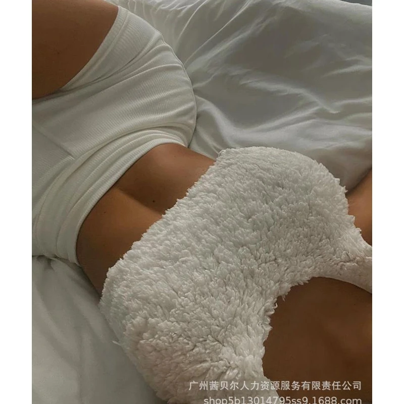 Женский жилет осень-зима сексуальный плюшевый Приталенный жилет женская мода без рукавов Круглый вырез однотонный короткий жилет Топ
Женский жилет осень-зима сексуальный плюшевый Приталенный жилет женская мода без рукавов Круглый вырез однотонный короткий жилет Топ