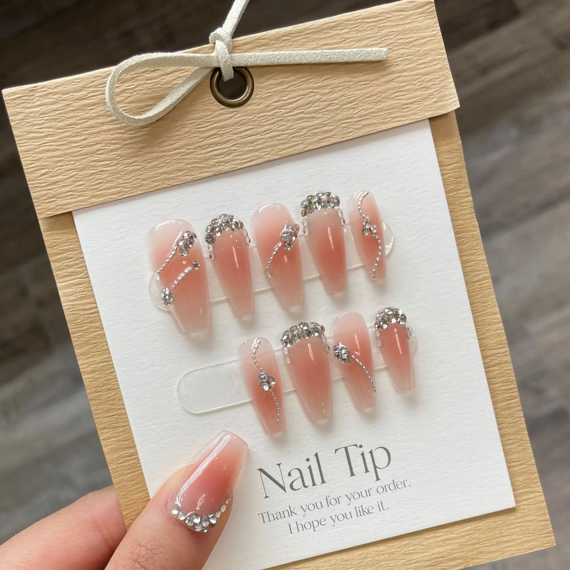 Handmade Fake Nails Black Pink Jumping Colour Heart Decoration Cute Designed Japanese Acrylic Full Cover Nail Tips for Girls
Handmade Fake Nails Black Pink Jumping Colour Heart Decoration Cute Designed Japanese Acrylic Full Cover Nail Tips for Girls