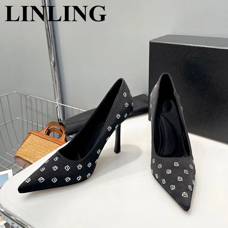 Туфли-лодочки женские на высоком каблуке, стразы с заостренным носком, Свадебная обувь для невесты, офисная обувь-шпилька с кристаллами и надписью
Туфли-лодочки женские на высоком каблуке, стразы с заостренным носком, Свадебная обувь для невесты, офисная обувь-шпилька с кристаллами и надписью