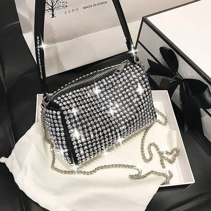 Diamond 2022 Designer Trend Luxury Inlaid Small Women Square Bag Female New Aw Chain Bag Portable Shoulder Small Bag Handbags 
Diamond 2022 Designer Trend Luxury Inlaid Small Women Square Bag Female New Aw Chain Bag Portable Shoulder Small Bag Handbags