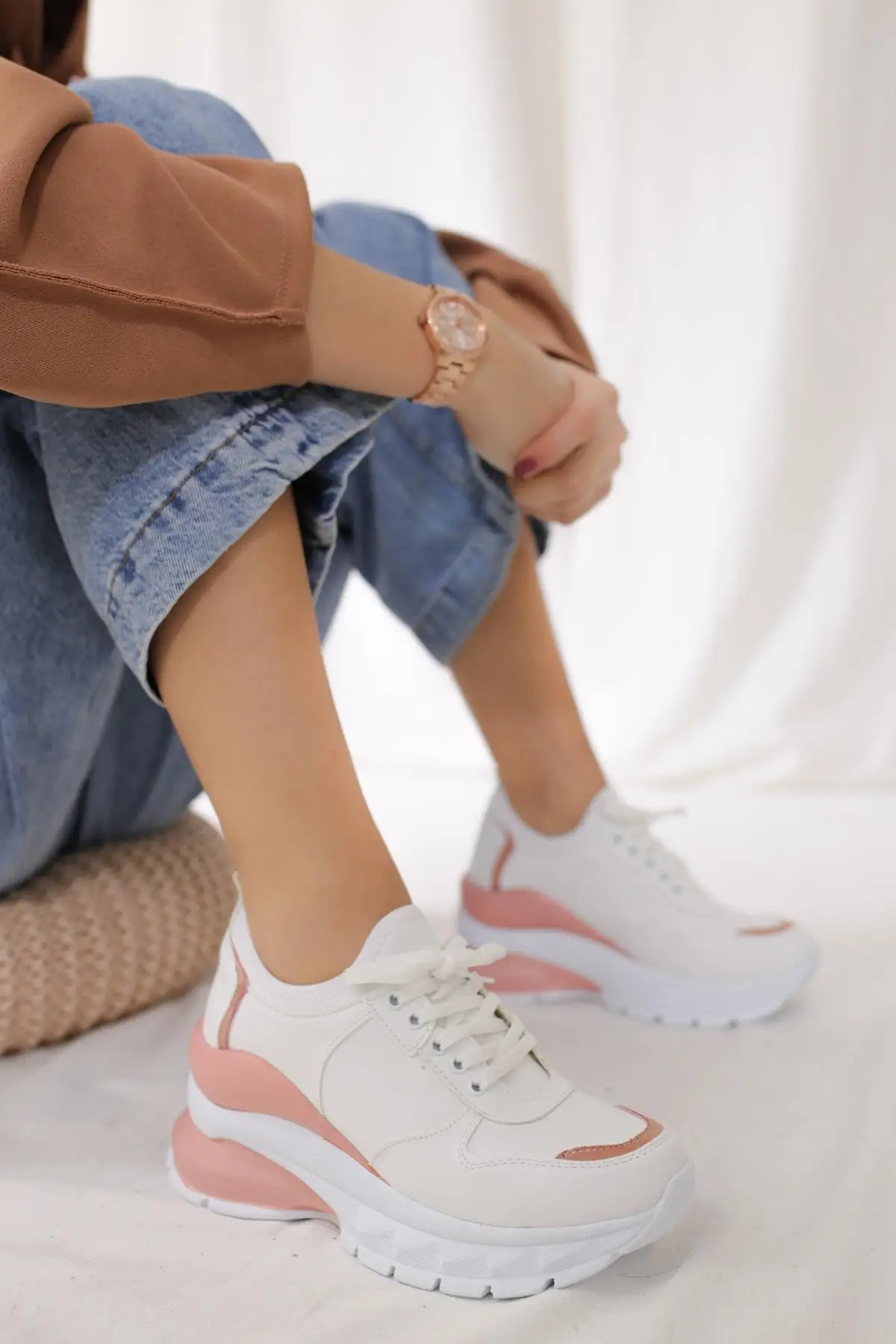 Women's Sneakers Casual Fashion Comfortable Platform Female Vulcanized Shoes High-Top Sneakers
Women's Sneakers Casual Fashion Comfortable Platform Female Vulcanized Shoes High-Top Sneakers