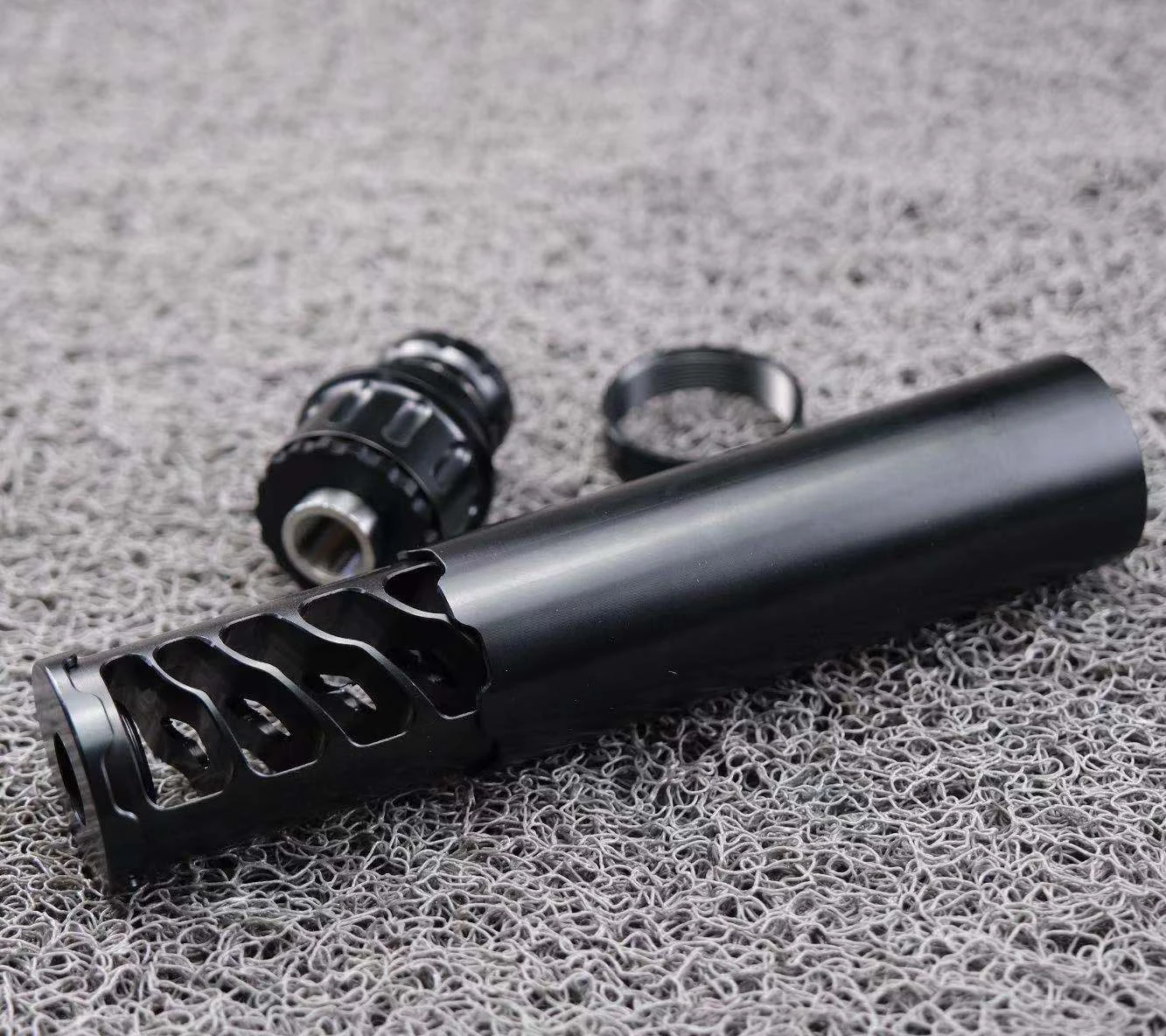 6.5'' L Aluminum Single Core Fuel Filter Solvent Trap 1-3/16x24 Monocore 9.5mm Hole + Stainless Steel Recoil Booster 1/2x28 9mm
6.5'' L Aluminum Single Core Fuel Filter Solvent Trap 1-3/16x24 Monocore 9.5mm Hole + Stainless Steel Recoil Booster 1/2x28 9mm