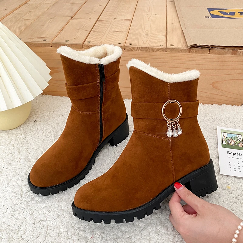 2023 Winter New Snow Boots Women's Tassel Zipper Warm Plush Ankle Boots Retro Plus Velvet Flat All-match Suede Motorcycle Boots 
2023 Winter New Snow Boots Women's Tassel Zipper Warm Plush Ankle Boots Retro Plus Velvet Flat All-match Suede Motorcycle Boots