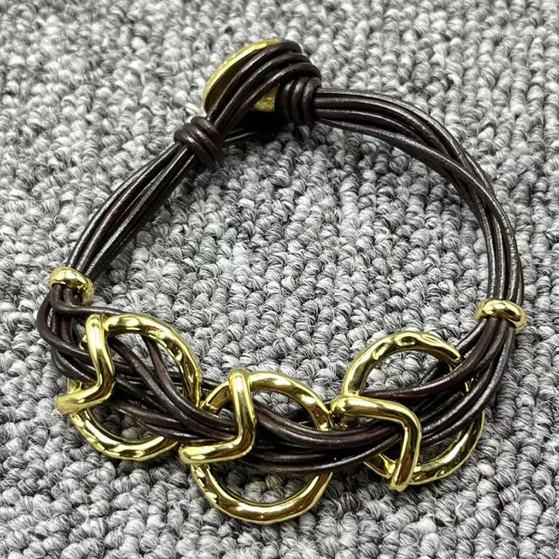 

2022 new UNOde50 exquisite fashion electroplating 925 silver 14k gold charm knot gold bracelet popular jewelry gifts