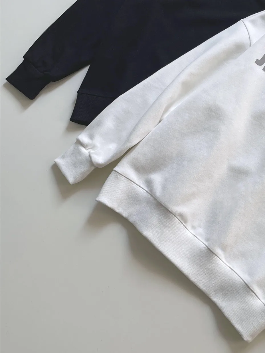 Women Letter Bird Print White or Black Sweatershirt O-Neck Long Sleeve Reflective Pullove Tops for Ladies Autumn Winter New
Women Letter Bird Print White or Black Sweatershirt O-Neck Long Sleeve Reflective Pullove Tops for Ladies Autumn Winter New