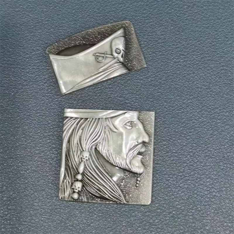 Classic 3D Pirates Captain Metal Badge DIY Lighter Decorate Accessories For ZP Zorro Kerosene Petrol Lighter Smoking Gadgets
Classic 3D Pirates Captain Metal Badge DIY Lighter Decorate Accessories For ZP Zorro Kerosene Petrol Lighter Smoking Gadgets