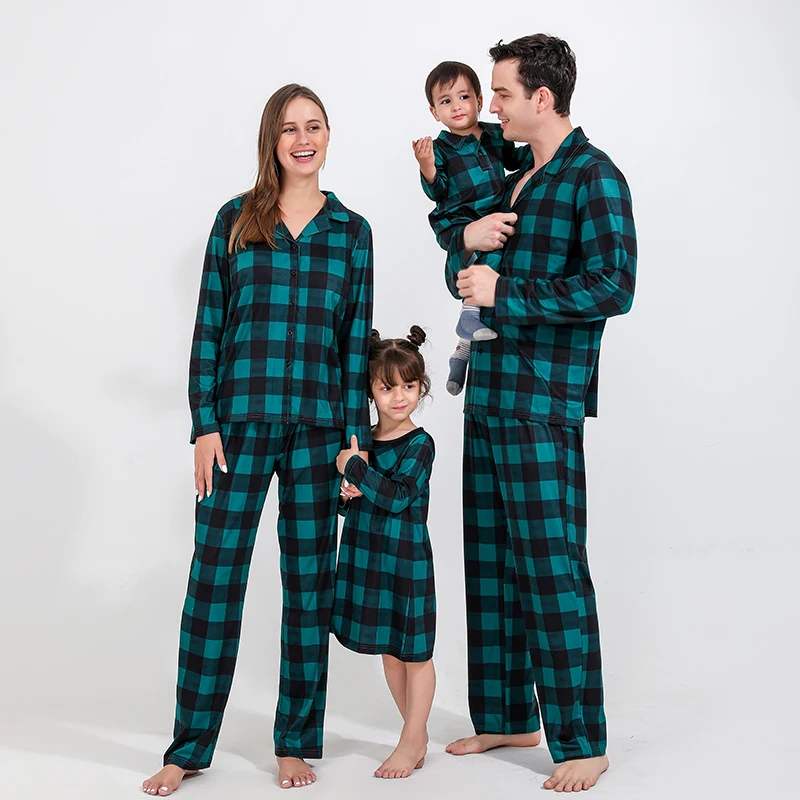 Christmas Family Matching Pajamas Set Mother Father Kids Plaide Print Clothes Family Look Xmas Gift Baby Rompers
Christmas Family Matching Pajamas Set Mother Father Kids Plaide Print Clothes Family Look Xmas Gift Baby Rompers