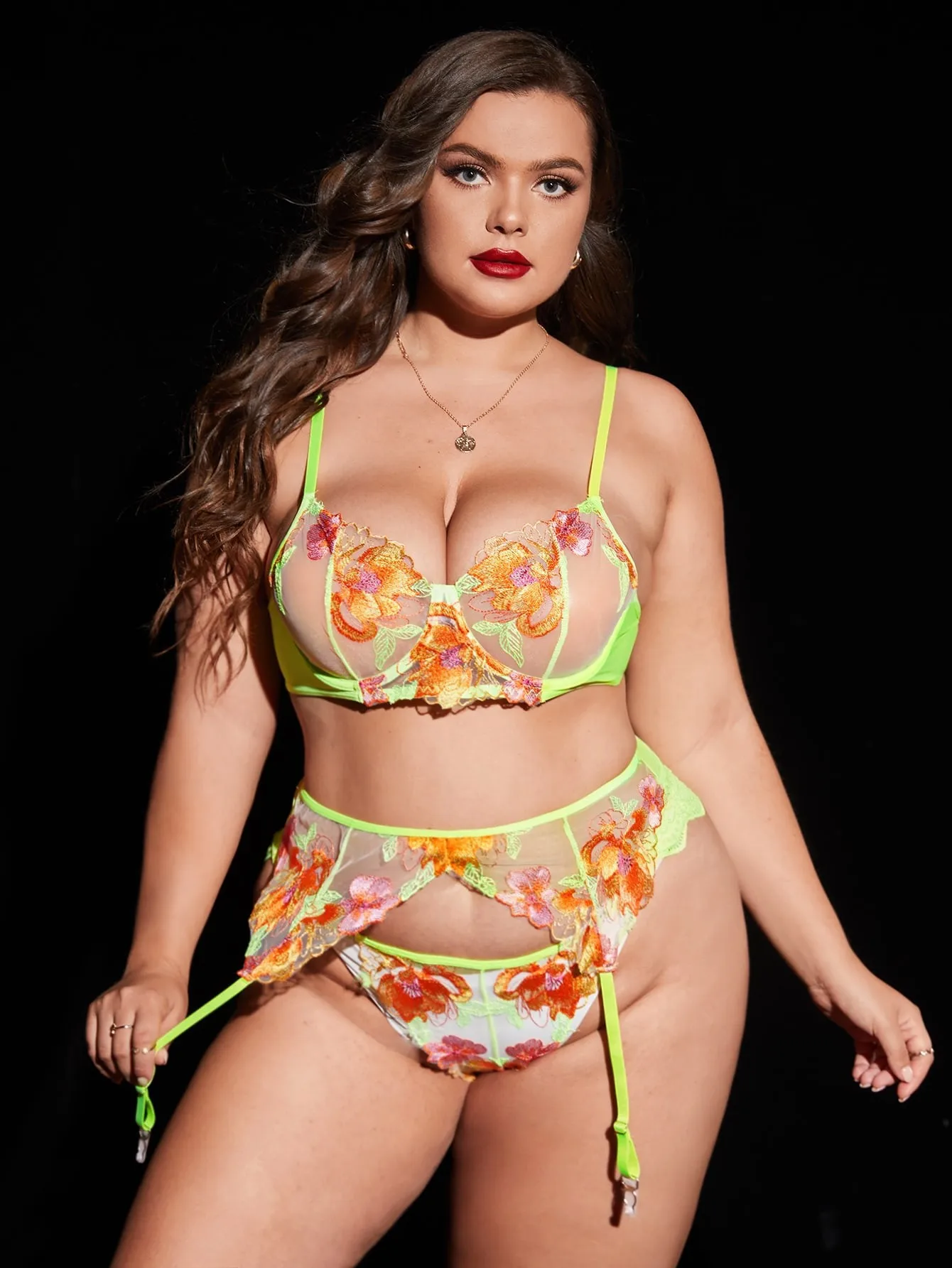 Women's Plus Size Exotic Mesh Stitching Underwear Set Push Up Bra Thong Garter Pure Desire Seduction Sexy See Through Underwear
Women's Plus Size Exotic Mesh Stitching Underwear Set Push Up Bra Thong Garter Pure Desire Seduction Sexy See Through Underwear
