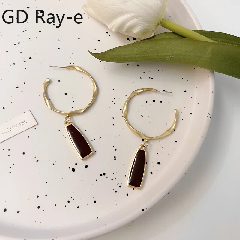 Vintage Matte Big Circle Hoop Earrings Temperament Wine Red Earrings Women's Fashion Tendy Earrings Long Indian Jewelry 2843
Vintage Matte Big Circle Hoop Earrings Temperament Wine Red Earrings Women's Fashion Tendy Earrings Long Indian Jewelry 2843